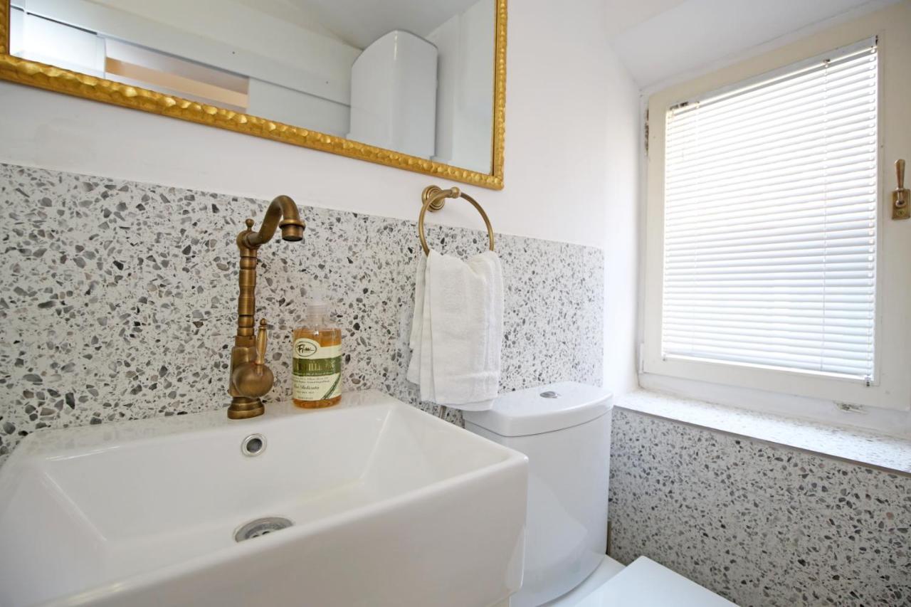 Swan City Apartment & Room Sibenik Luaran gambar